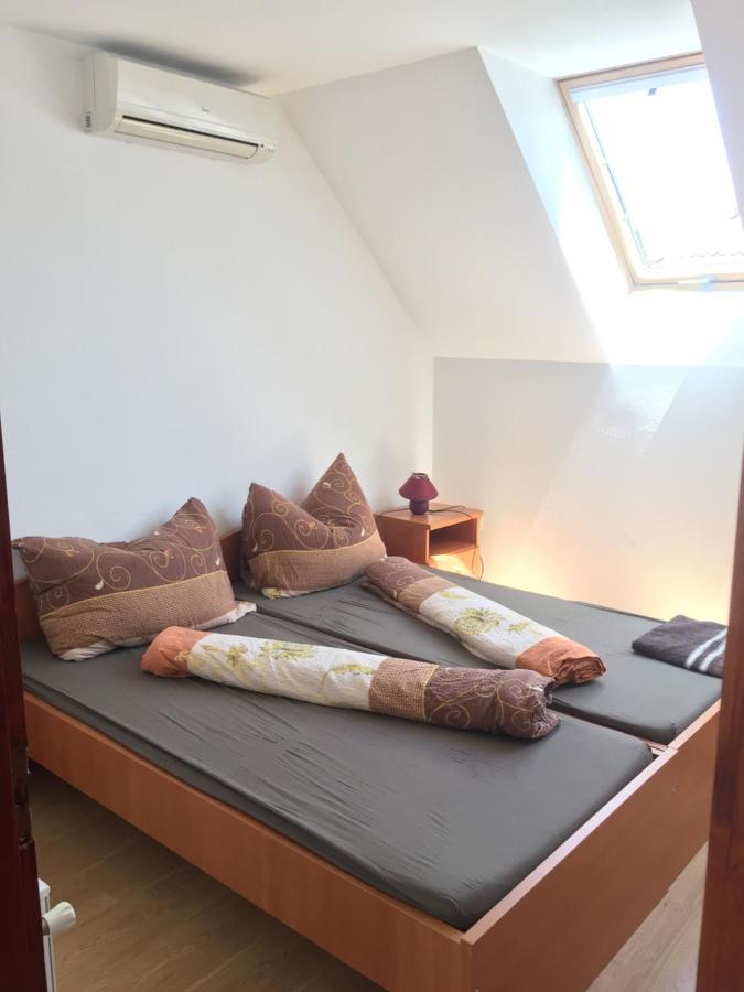 Bed and Breakfast Hableany Etterem, Pizzeria Es Vendeghaz Balatonmáriafürdő Exterior foto